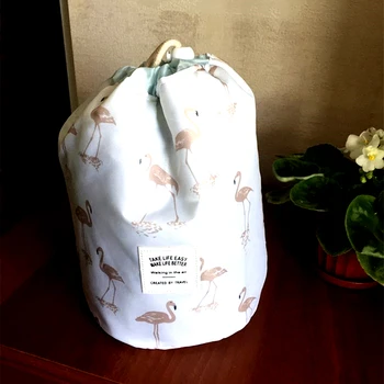 Women Makeup Bag Drawstring Cosmetic Bag Round Travel Organizer Make Up Case Storage Pouch Toiletry Beauty Female necessities
Women Makeup Bag Drawstring Cosmetic Bag Round Travel Organizer Make Up Case Storage Pouch Toiletry Beauty Female necessities