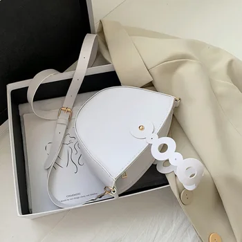Solid color Small Tote Bucket bag 2020 Summer New High-quality PU Leather Women's Designer Handbag Travel Shoulder Messenger Bag
Solid color Small Tote Bucket bag 2020 Summer New High-quality PU Leather Women's Designer Handbag Travel Shoulder Messenger Bag