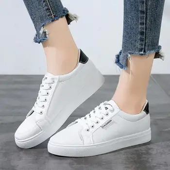 Factory Direct Discount Spring New Low-top Lace-up Casual Lightweight Breathable Korean Womens White Canvas Shoes Not Grind Feet 
Factory Direct Discount Spring New Low-top Lace-up Casual Lightweight Breathable Korean Womens White Canvas Shoes Not Grind Feet