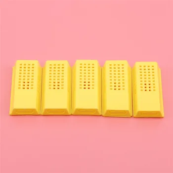 5/10PCS Push-pull Bee Cage Bee King Queen Rearing Cells Cages Insect Equipment Beehive Controller Beekeeping Tools Sale Supplier
5/10PCS Push-pull Bee Cage Bee King Queen Rearing Cells Cages Insect Equipment Beehive Controller Beekeeping Tools Sale Supplier