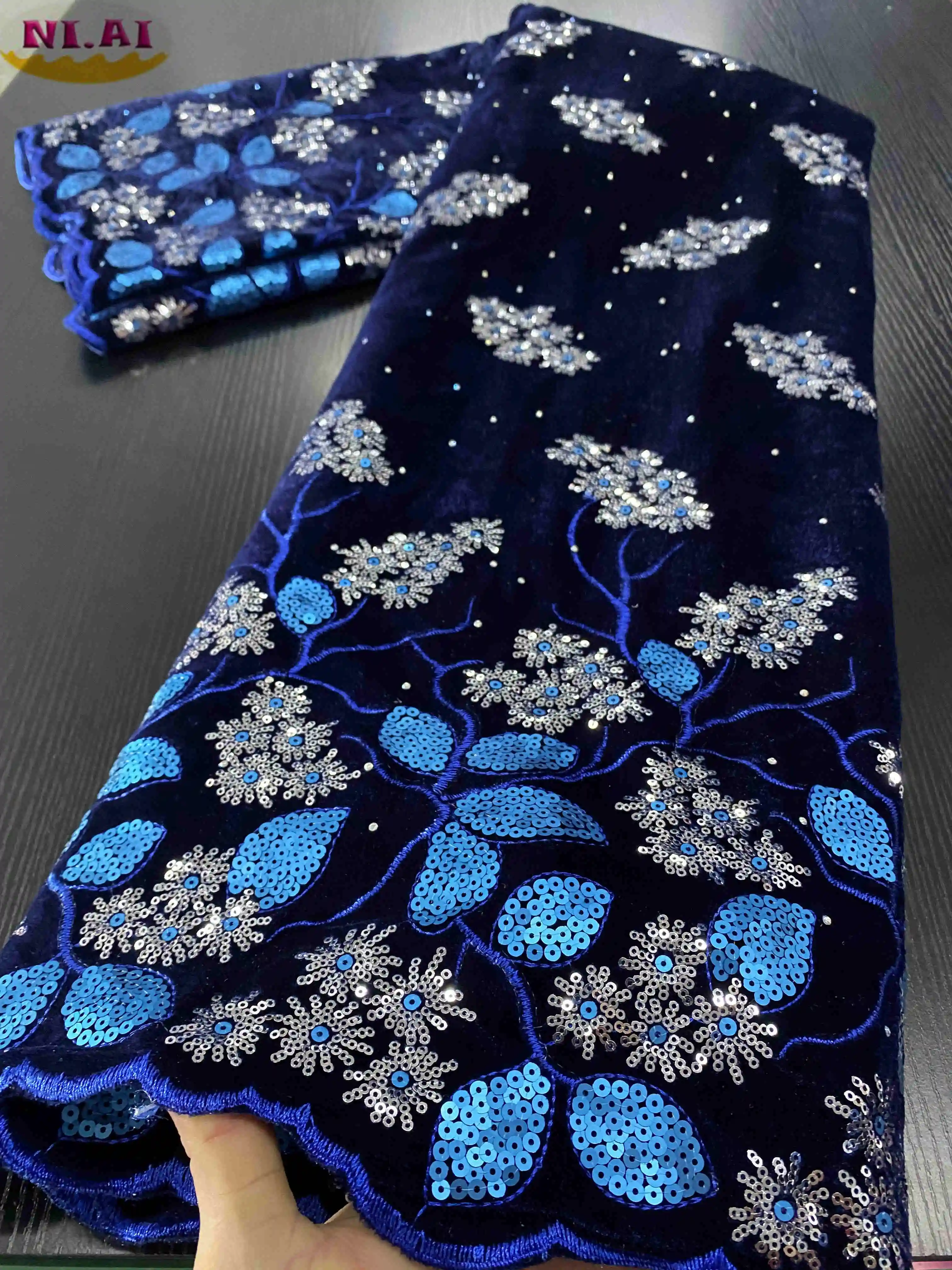 NIAI French Net Lace Fabric With Sequins Velvet Fabric 2020 High Quality Lace African Lace Fabric For Wedding Sewing XY3340B-4
NIAI French Net Lace Fabric With Sequins Velvet Fabric 2020 High Quality Lace African Lace Fabric For Wedding Sewing XY3340B-4