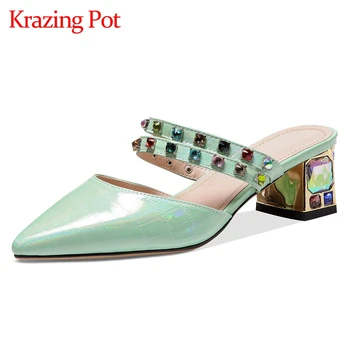 Krazing Pot plus size pointed toe med heel slip on mules rhinestone decorations gorgeous elegant lady daily wear women pumps L95
Krazing Pot plus size pointed toe med heel slip on mules rhinestone decorations gorgeous elegant lady daily wear women pumps L95