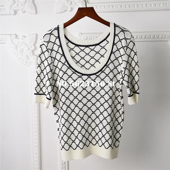 2020 Cotton o-neck short sleeve ladies sweater Women elegant backless knitting shirt summer fashion casual top high quality
2020 Cotton o-neck short sleeve ladies sweater Women elegant backless knitting shirt summer fashion casual top high quality