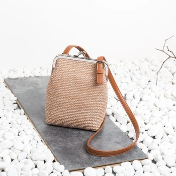 Women Shell Straw Bags Chain Woven Shoulder Cross Body Bag For Women Luxury Designer Handbags Bohemia Summer Beach Bag Sac
Women Shell Straw Bags Chain Woven Shoulder Cross Body Bag For Women Luxury Designer Handbags Bohemia Summer Beach Bag Sac