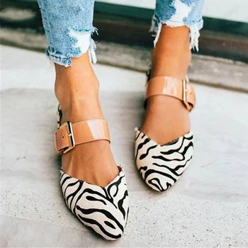 Ladies Sandals Women's Buckle Fashion Shoes Female Square Heels Comfortable Women Pointed Toe Woman Casual Footwear Plus Size
Ladies Sandals Women's Buckle Fashion Shoes Female Square Heels Comfortable Women Pointed Toe Woman Casual Footwear Plus Size