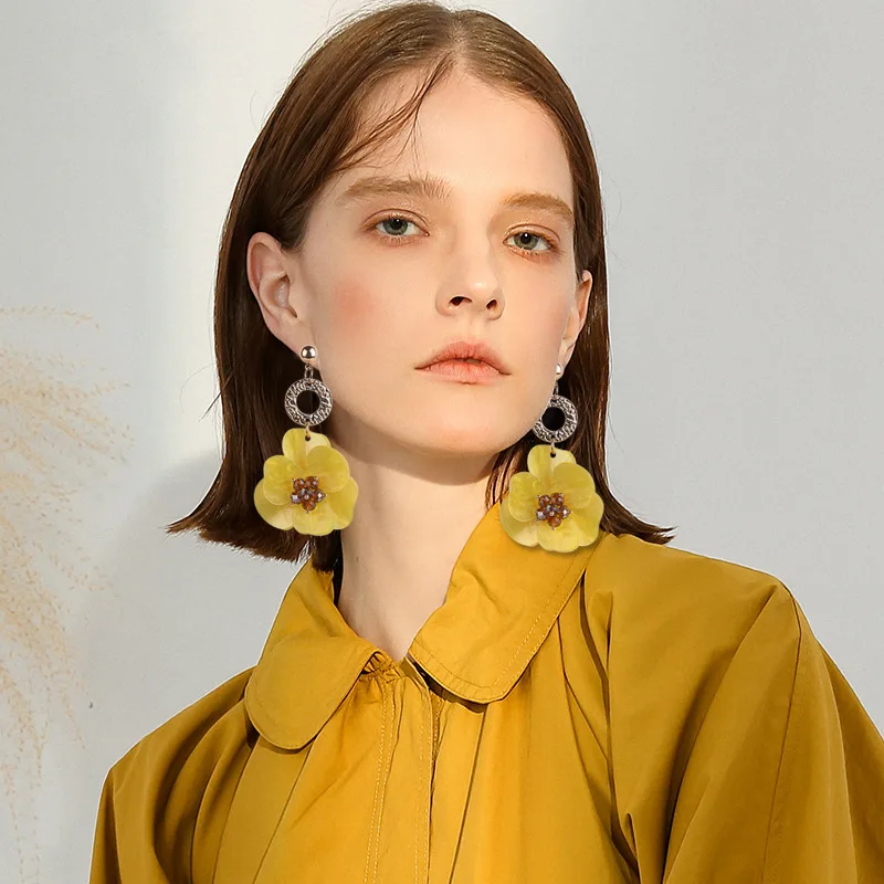 Multi-layer Flower Earrings Large Resin Dangle Earrings for Women Fashion Rendering Bohemian Jewelry Factory Direct Wholesale
Multi-layer Flower Earrings Large Resin Dangle Earrings for Women Fashion Rendering Bohemian Jewelry Factory Direct Wholesale