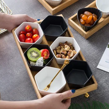 Creative Ceramic Fruit Plate Snack Plate Serving Platter Nordic Dried Fruit Snack Bowl Dish Tableware Kitchen Storage Tool
Creative Ceramic Fruit Plate Snack Plate Serving Platter Nordic Dried Fruit Snack Bowl Dish Tableware Kitchen Storage Tool