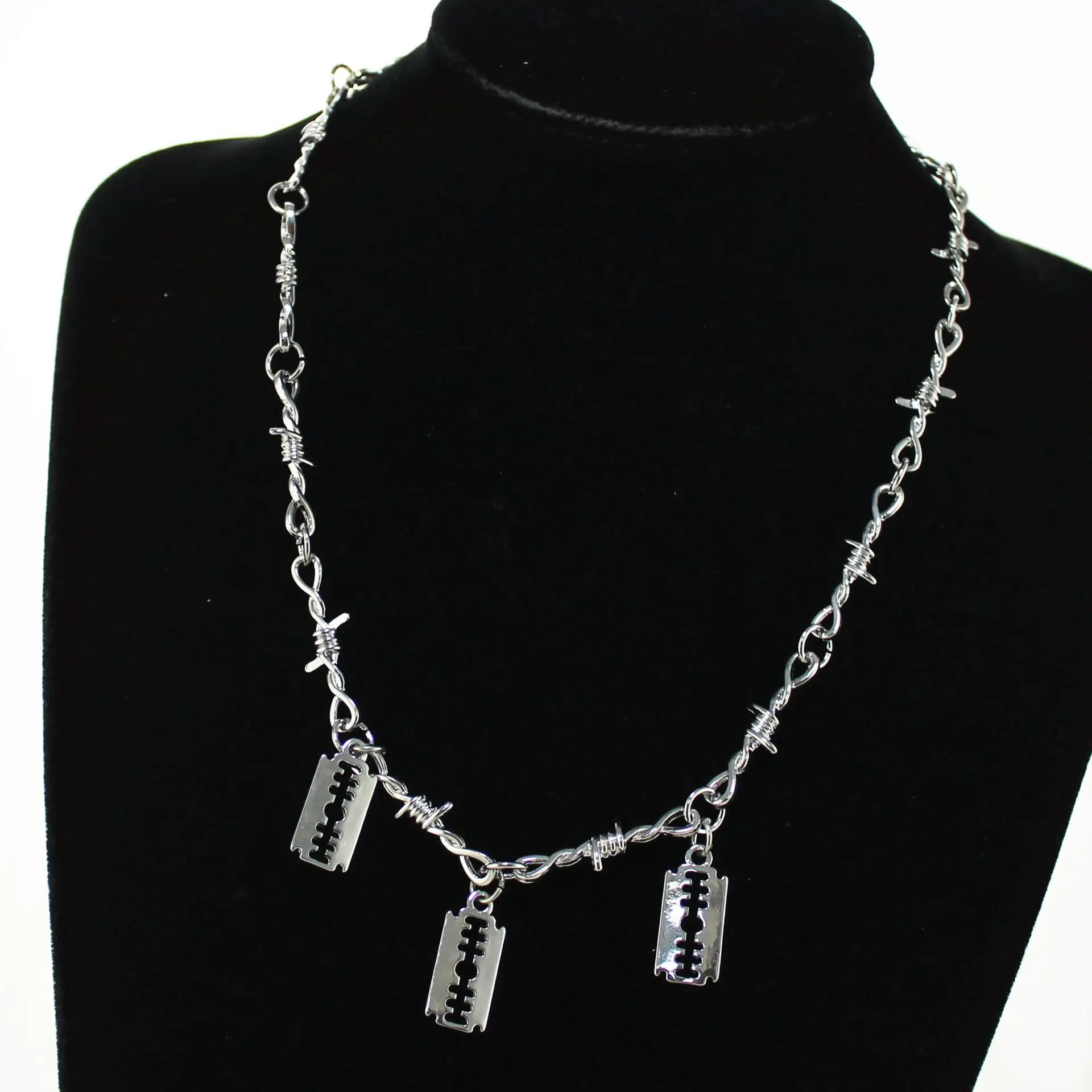 Ожерелье с металлической колючей проволокой в стиле панк/готика Ювелирное