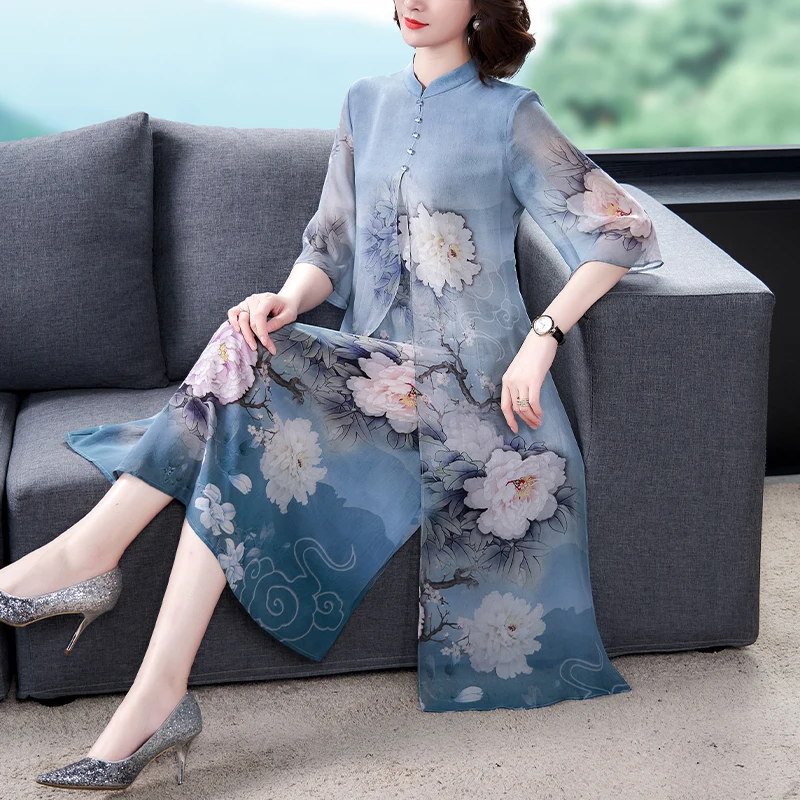 Silk dress Plus size middle-aged and elderly 2020 spring and summer new collar retro middle sleeve mulberry silk long skirt
Silk dress Plus size middle-aged and elderly 2020 spring and summer new collar retro middle sleeve mulberry silk long skirt