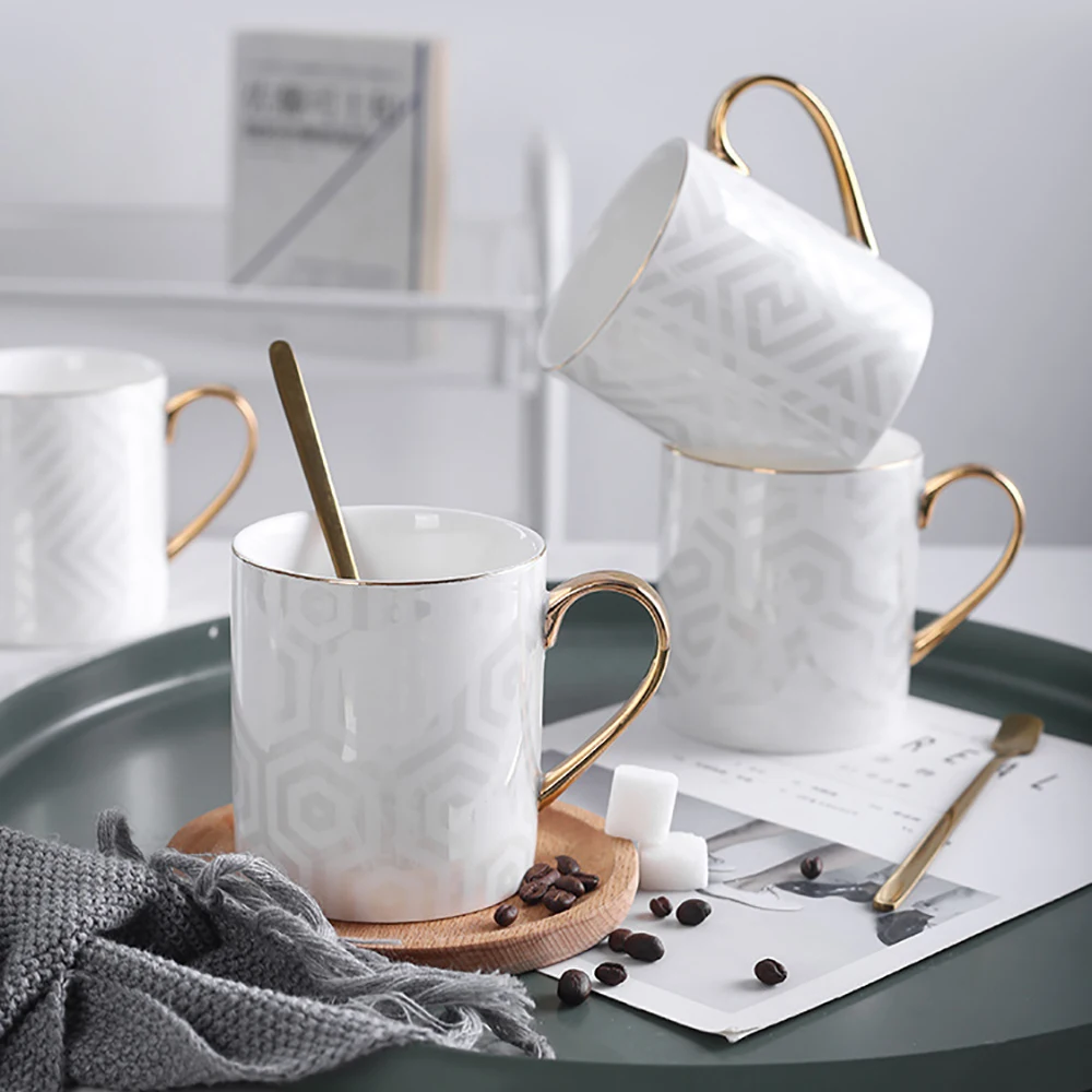Simple Life Mug Brief Style Modern Cup Characteristics of Bone China Milk Tea Coffee Mugs with Lid and Spoon for Gift to friends
Simple Life Mug Brief Style Modern Cup Characteristics of Bone China Milk Tea Coffee Mugs with Lid and Spoon for Gift to friends