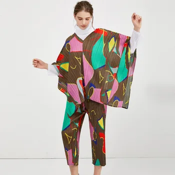 Fashion Print Draped Suit Set for Women Oversized Slit Cloak Top Pant Suit Ladies Two Piece Outfits Matching Sets Ensemble
Fashion Print Draped Suit Set for Women Oversized Slit Cloak Top Pant Suit Ladies Two Piece Outfits Matching Sets Ensemble