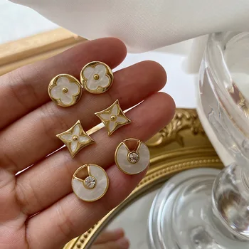 France&Korean Style Geometric Disc Stud Earrings for Women Accessories Minimalist Star Flower Studs Earrings Jewelry
France&Korean Style Geometric Disc Stud Earrings for Women Accessories Minimalist Star Flower Studs Earrings Jewelry