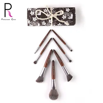 2020 New Palace Style Princess Rose 7pcs High Quality Makeup Brushes with Makeup Bag кисти для макияжа
2020 New Palace Style Princess Rose 7pcs High Quality Makeup Brushes with Makeup Bag кисти для макияжа
