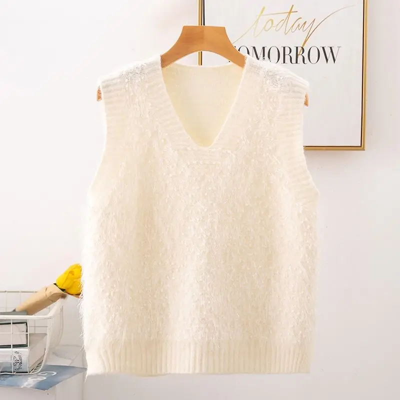 White RU Korean Spring Fall Fur Furry Plush V-neck Knit Sleeveless Sweater Vest Loose Coat Outcoat Lady Top Cloth for Women girl
White RU Korean Spring Fall Fur Furry Plush V-neck Knit Sleeveless Sweater Vest Loose Coat Outcoat Lady Top Cloth for Women girl