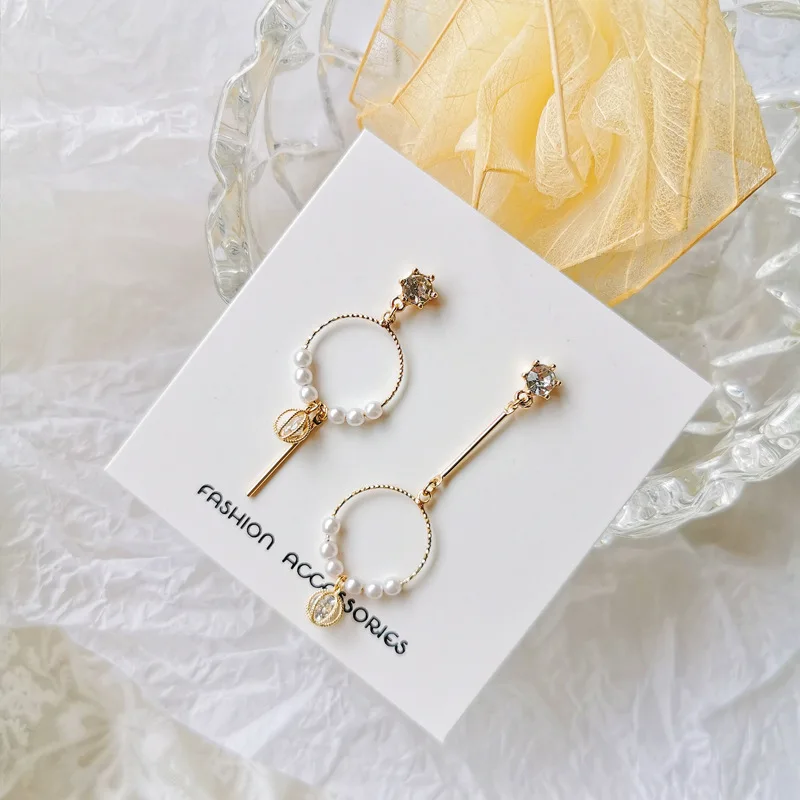 Statement Long Geometric Clip Earrings No Pierced Hollow Out Circle Elegant Imitated Pearl Earring clip on Ear Non Piercing Ear
Statement Long Geometric Clip Earrings No Pierced Hollow Out Circle Elegant Imitated Pearl Earring clip on Ear Non Piercing Ear