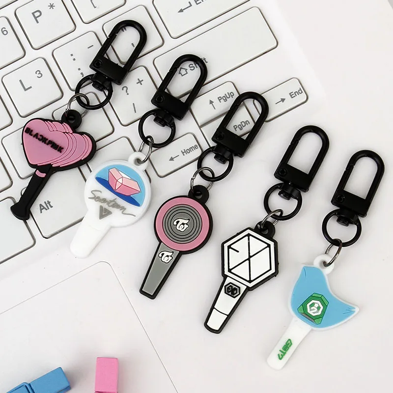 

Blackpink Kpop Album TWICE EXO GOT7 SEVENTEEN Twice Keychain Accessories Key Chain Key Ring Cute Pendant Keyring