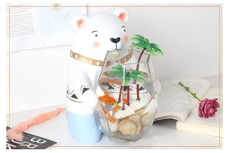 9 Hot Selling Indoor Office Decoration Creative Mini Aquariums Goldfish Betta Fish Bowl Aquatic Pet Supplies Cute Bear Style
