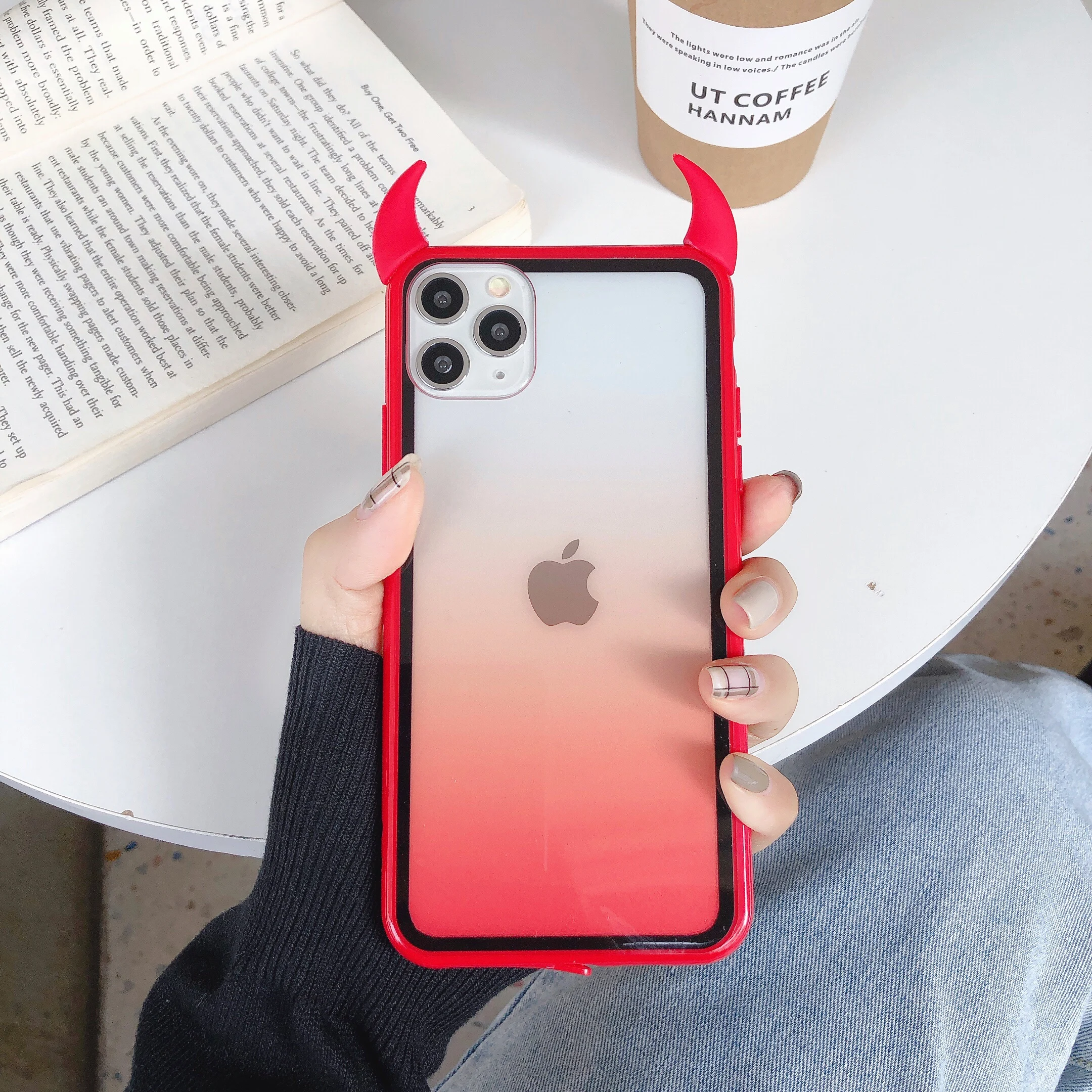 Gradient Rainbow Devil Horn Phone Case For iPhone 11 Pro Max XR X XS Max 7 8 6 Plus Candy colors Creative Case Phone Back Cover
Gradient Rainbow Devil Horn Phone Case For iPhone 11 Pro Max XR X XS Max 7 8 6 Plus Candy colors Creative Case Phone Back Cover