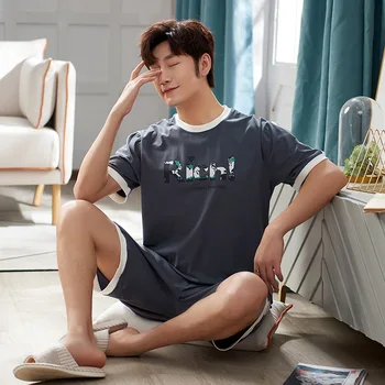 Spring and Summer Men's Korean-style Casual Simple Pure Cotton Breathable Crew Neck Short Sleeve Men Home Pajamas
Spring and Summer Men's Korean-style Casual Simple Pure Cotton Breathable Crew Neck Short Sleeve Men Home Pajamas