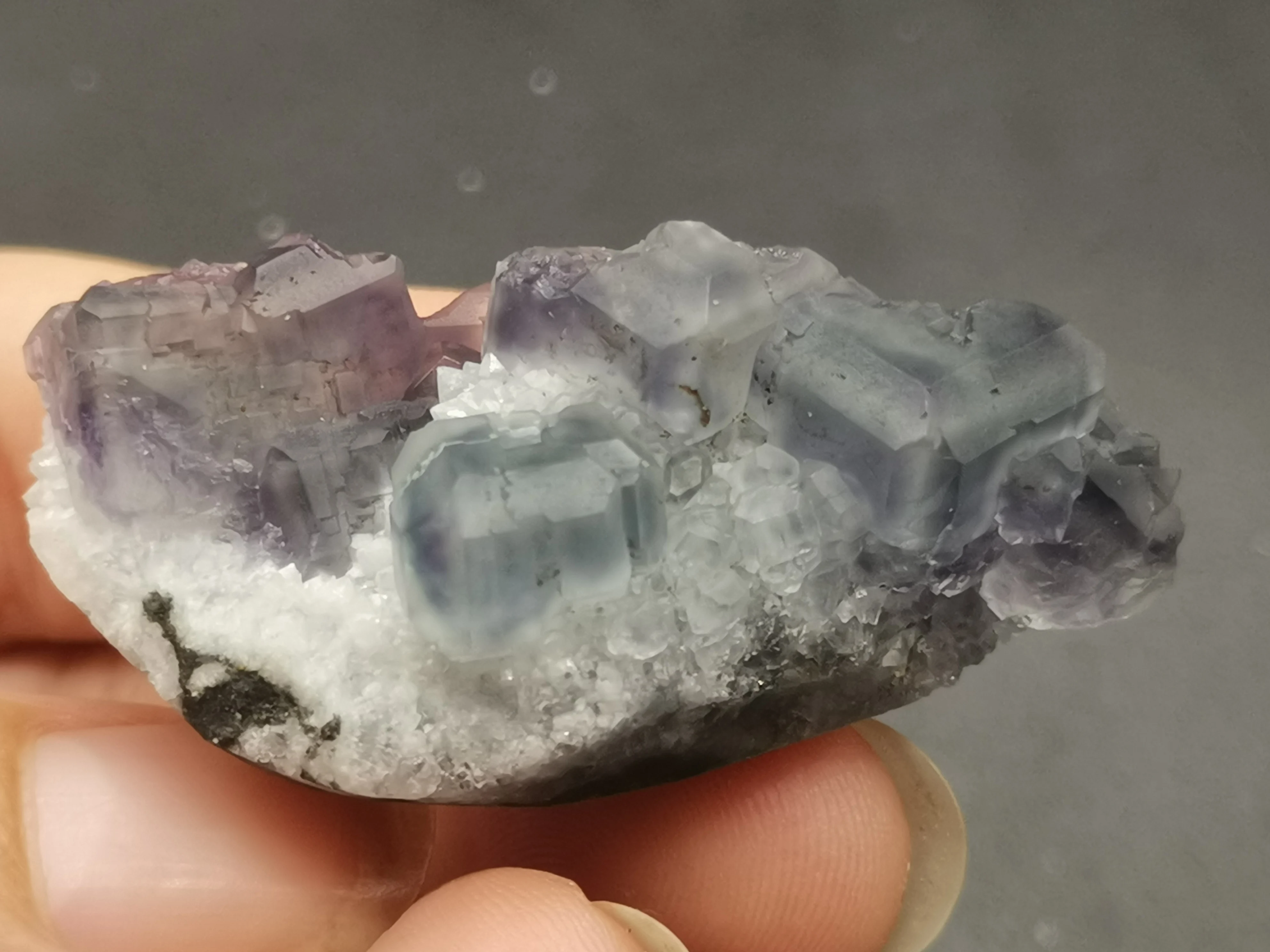 21.2gNatural crystal polyhedron, blue green fluorite, crystal mineral, crystal specimen
21.2gNatural crystal polyhedron, blue green fluorite, crystal mineral, crystal specimen