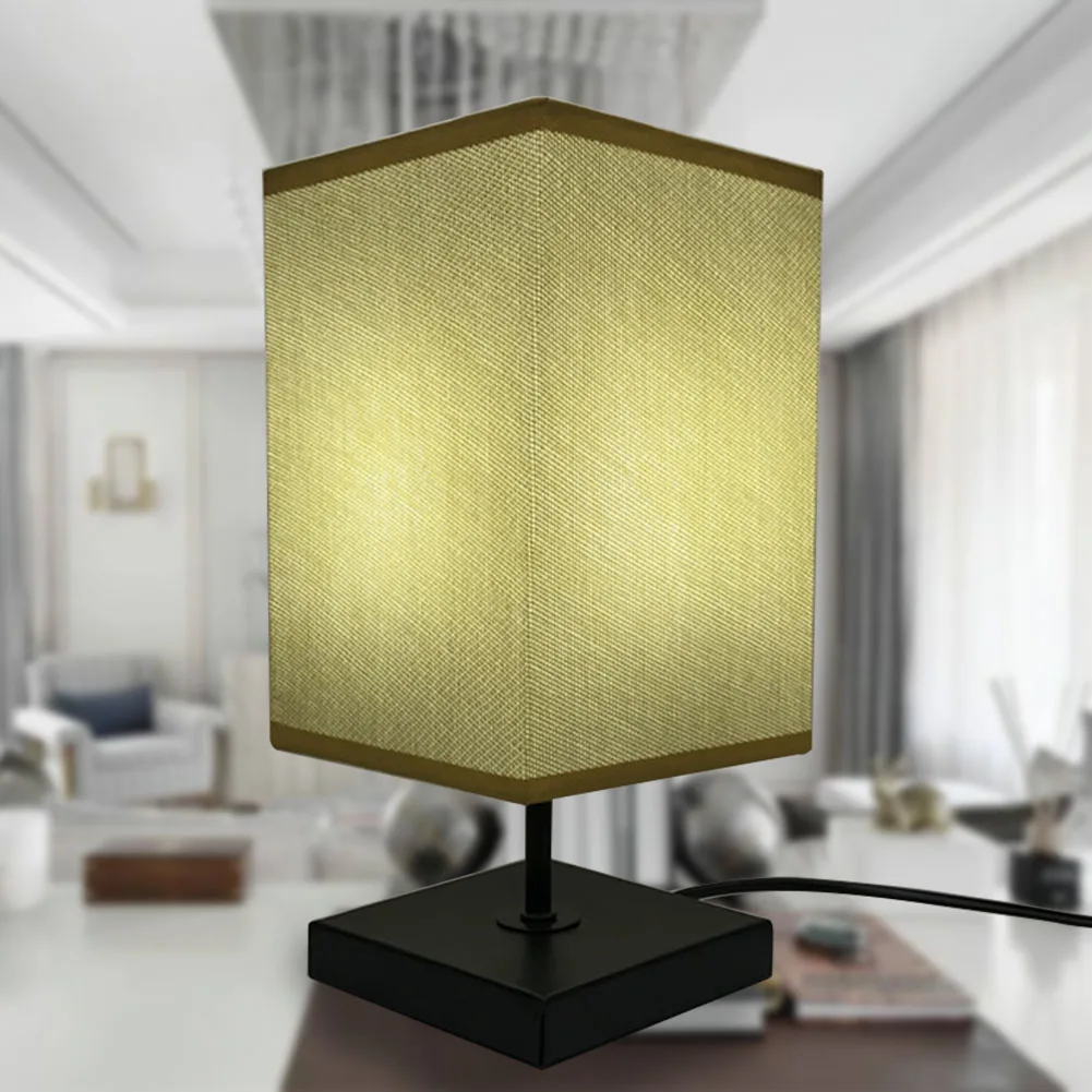 Vintage Living Room Decorative Table Light Lampshade Gifts Square Shape Bedside Lamp USB Charging Energy Saving Simple Home Led
Vintage Living Room Decorative Table Light Lampshade Gifts Square Shape Bedside Lamp USB Charging Energy Saving Simple Home Led