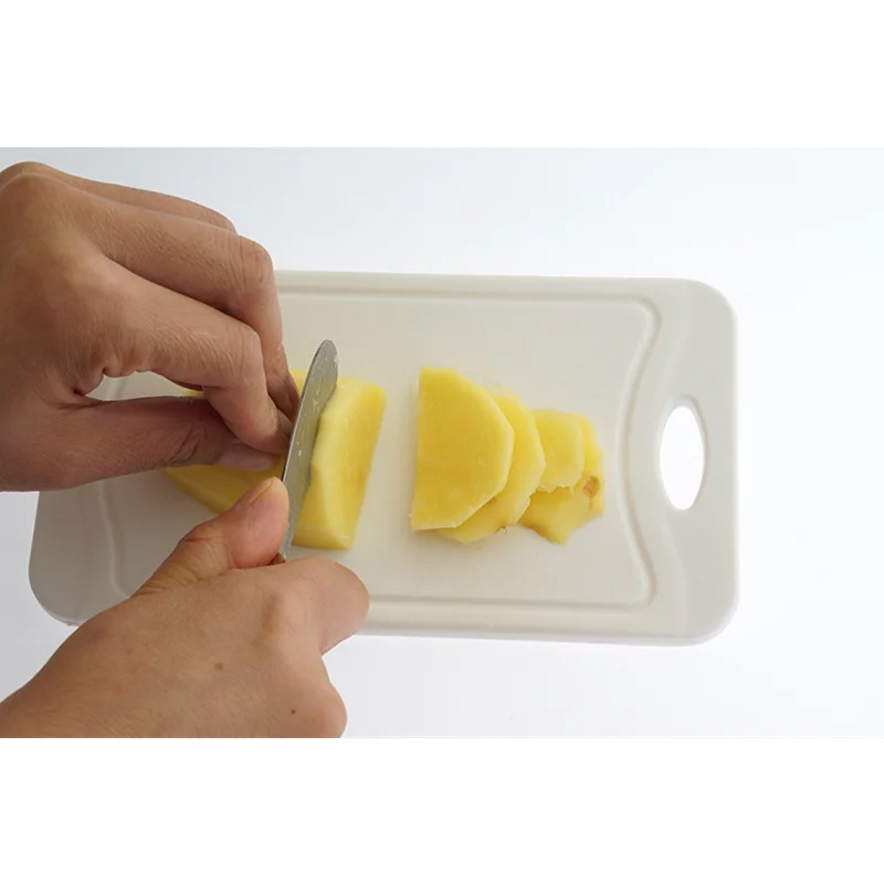 Montessori Educational Equipment Mini Chopping Board and Safety Knife for Kids Kitchen Utensils Basic Life Skill Practice 
Montessori Educational Equipment Mini Chopping Board and Safety Knife for Kids Kitchen Utensils Basic Life Skill Practice
