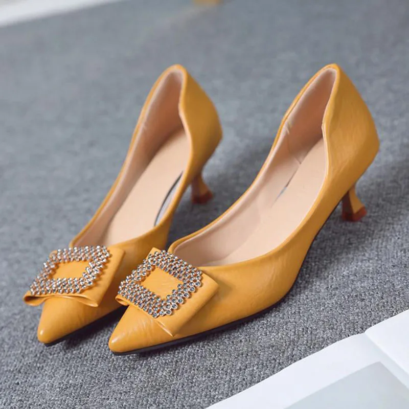 Women's high heels New Europe and America thin heel pointed work shoes in spring 2019 shallow mouth women's single shoes
Women's high heels New Europe and America thin heel pointed work shoes in spring 2019 shallow mouth women's single shoes