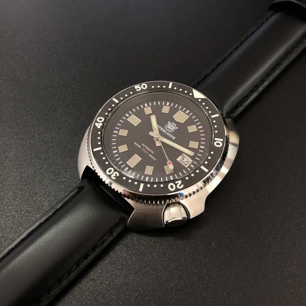 Luminous Watch 200M Diving Watch Men Sport Automatic Mechanical Watch Mens Stainless Steel Swim Diver Watches Sapphire Crystal
Luminous Watch 200M Diving Watch Men Sport Automatic Mechanical Watch Mens Stainless Steel Swim Diver Watches Sapphire Crystal