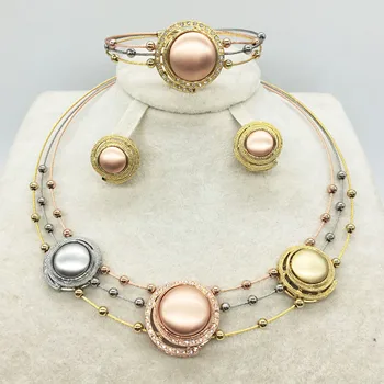 Fashion travel jewelry set large necklace classic moon shaped bracelet earrings for women's wedding bride gold jewelry set
Fashion travel jewelry set large necklace classic moon shaped bracelet earrings for women's wedding bride gold jewelry set