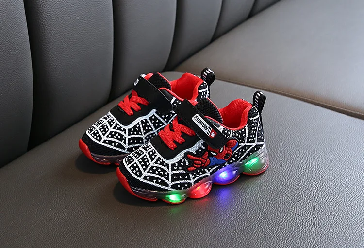 Spider man Kids Shoes With Lights Autumn Winter Toddler Boys Glowing Sneakers Children's Sports Shoes Girls Warm Led Sneakers