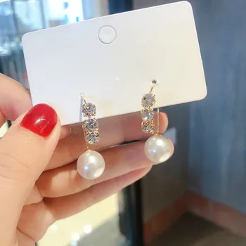 2019 Korean New Fashion Pearl Earrings Simple Geometric Arc Short Personality Earrings Temperament Personality Female Jewelry
2019 Korean New Fashion Pearl Earrings Simple Geometric Arc Short Personality Earrings Temperament Personality Female Jewelry