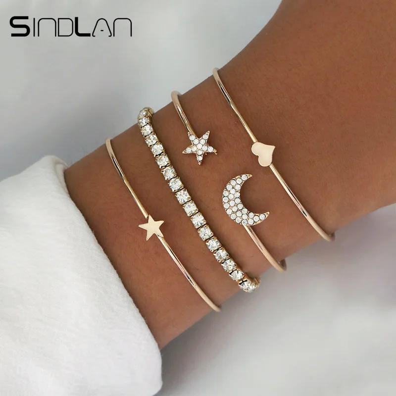 Sindlan 4PCs Crystal Moon Star Bangles for Women Gold Open Bracelets Set Vintage Heart Charm Wrist Chain Boho Bracelet Jewelry
Sindlan 4PCs Crystal Moon Star Bangles for Women Gold Open Bracelets Set Vintage Heart Charm Wrist Chain Boho Bracelet Jewelry