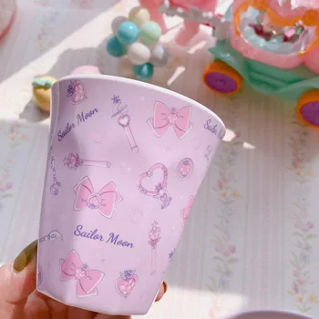 NEW Sailor Moon Tsukino Usagi Cartoon Cafe Water Cup Action Figure Printed Plastic Coffee Mug Tea Milk Bottle Cups Women Gifts
NEW Sailor Moon Tsukino Usagi Cartoon Cafe Water Cup Action Figure Printed Plastic Coffee Mug Tea Milk Bottle Cups Women Gifts