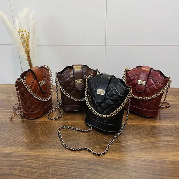 Women Brand Originality Design Handbags Bag texture 2019 Joker retro diamond chain bag fashion diamond shoulder Messenger bag 
Women Brand Originality Design Handbags Bag texture 2019 Joker retro diamond chain bag fashion diamond shoulder Messenger bag
