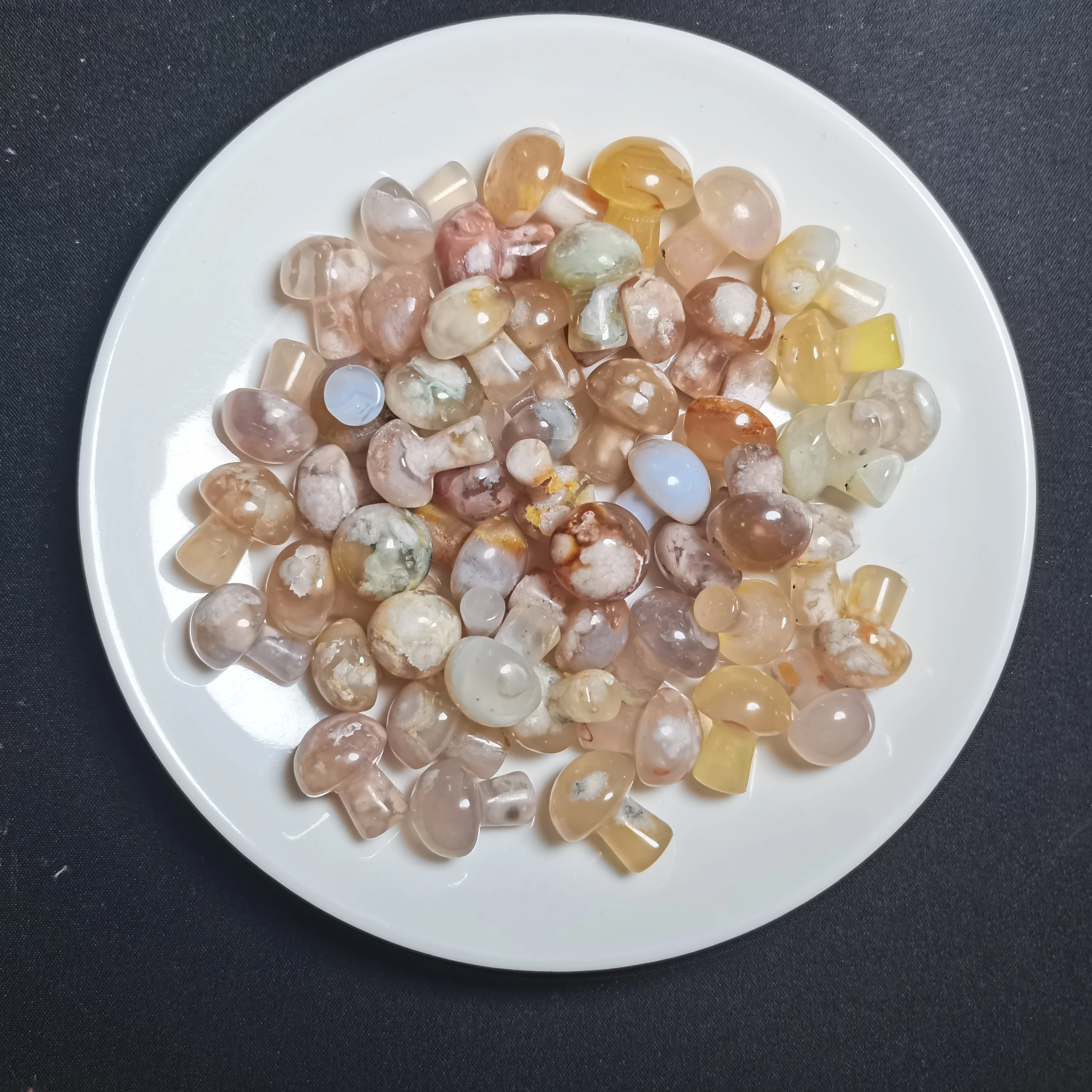 10pcs Random Natural Sakura Flower Agate Mini Mushroom Quartz Crystal Healing Stone Carving Reiki Crafts Gemstone Pendant Gift 
10pcs Random Natural Sakura Flower Agate Mini Mushroom Quartz Crystal Healing Stone Carving Reiki Crafts Gemstone Pendant Gift