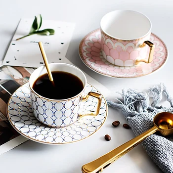 Ceramic Coffee Cup Reusable Espresso Cups Saucer Set High Tea Vintage Bone China Cup Tazzine Caffe With Spoon Home W
Ceramic Coffee Cup Reusable Espresso Cups Saucer Set High Tea Vintage Bone China Cup Tazzine Caffe With Spoon Home W