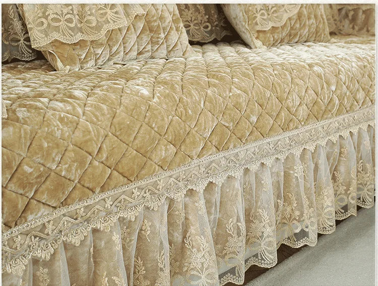 Winter warm plush sofa cushion, fabric gold velvet European luxury sofa non-slip towel
Winter warm plush sofa cushion, fabric gold velvet European luxury sofa non-slip towel