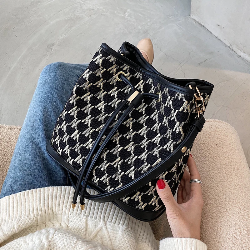 Vintage Letters Printing Bucket Crossbody Bags For Women High Capacity Women Shoulder Bag Canvas Drawstring Women's Handbags New
Vintage Letters Printing Bucket Crossbody Bags For Women High Capacity Women Shoulder Bag Canvas Drawstring Women's Handbags New
