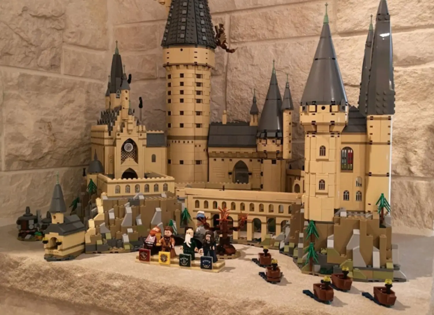 Compatible HarryINGLYS Potter Hogwart’sss Magic Castle 71043 Building Blocks Bricks Lepining 16060 Toys Gifts
