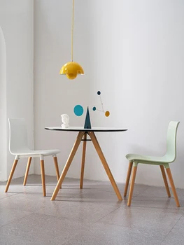 Nordic simple discussion table and chair combination small table simple family coffee shop discussion table rest area conference
Nordic simple discussion table and chair combination small table simple family coffee shop discussion table rest area conference