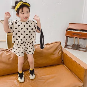 Summer New Arrival Korean style clothing sets dot pattern short sleeve t-shirt with short pants for fashion baby girls and boys 
Summer New Arrival Korean style clothing sets dot pattern short sleeve t-shirt with short pants for fashion baby girls and boys