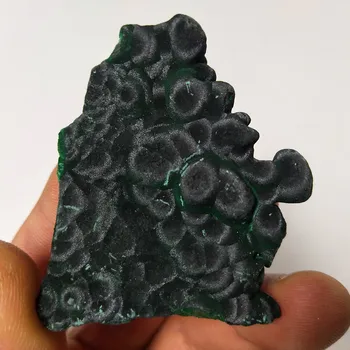 High quality gem natural stone malachite crystals Mineral samples home decorative chakra healing stones Mallache crystals
High quality gem natural stone malachite crystals Mineral samples home decorative chakra healing stones Mallache crystals