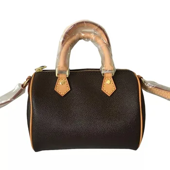 Luxury handbag women's bag large capacity women's handbag leather shoulder cross bag girl shopping travel bag
Luxury handbag women's bag large capacity women's handbag leather shoulder cross bag girl shopping travel bag