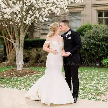 Plus Size Mermaid Wedding Dresses Off Shoulder White Ivory Simple Bridal Gowns Zipper Back Sweep Train Vestidos De Noiva
Plus Size Mermaid Wedding Dresses Off Shoulder White Ivory Simple Bridal Gowns Zipper Back Sweep Train Vestidos De Noiva