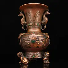 wedding decoration Collection of old pure copper all copper hand-made inlaid gemstone vase lion statue vase Pen holder
wedding decoration Collection of old pure copper all copper hand-made inlaid gemstone vase lion statue vase Pen holder