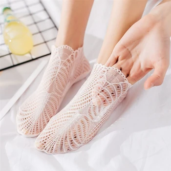 New Hot 2020 Fashion Summer Women Ruffle Large Fishnet Ankle High Socks Bow Tie Mesh Lace Fish Net Short Socks Chaussettes
New Hot 2020 Fashion Summer Women Ruffle Large Fishnet Ankle High Socks Bow Tie Mesh Lace Fish Net Short Socks Chaussettes