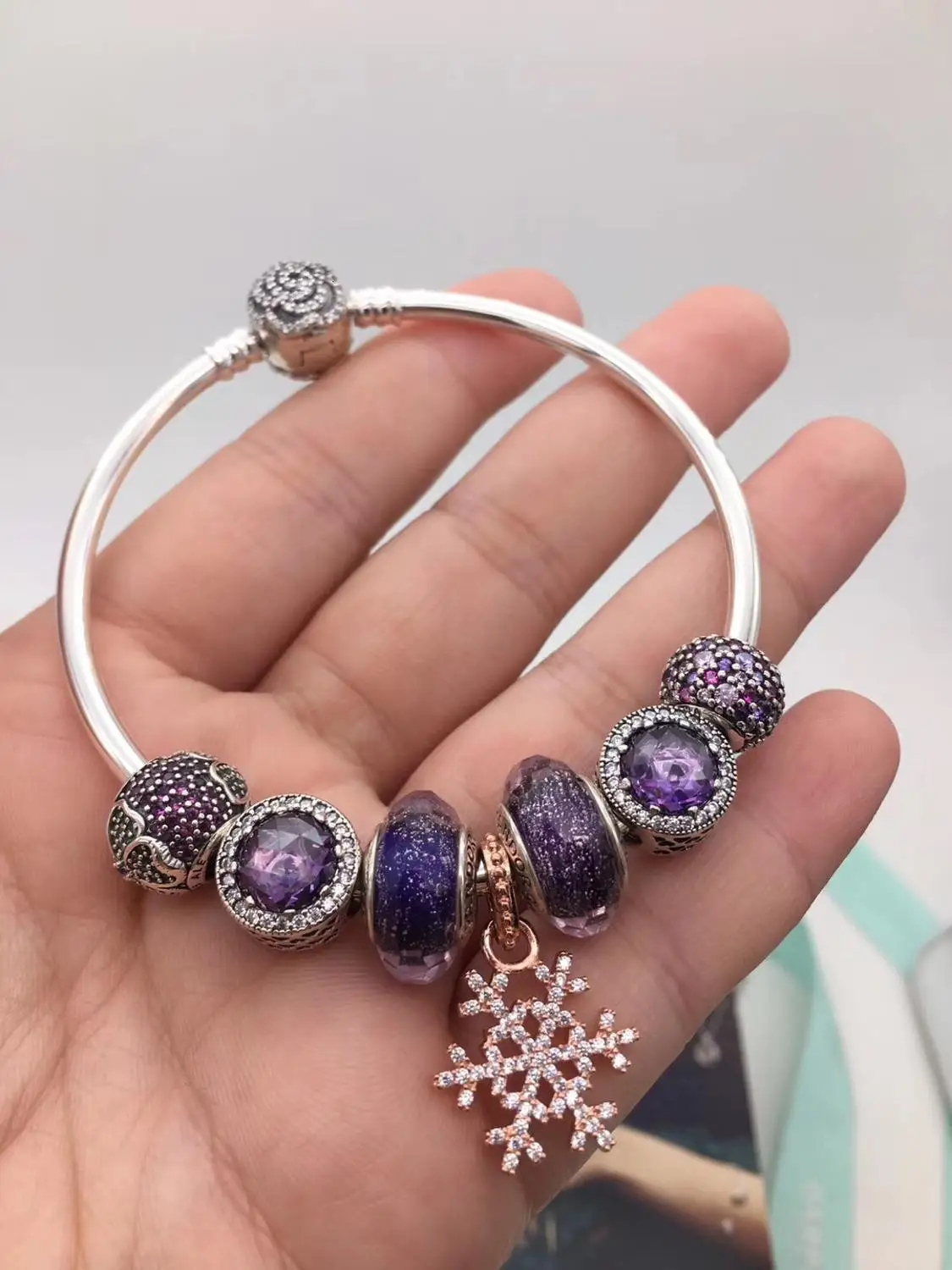 High Quality 1:1 100% 925 Pure Purple Silver Accounts Purple Snow Grains Free Spring Spray
High Quality 1:1 100% 925 Pure Purple Silver Accounts Purple Snow Grains Free Spring Spray