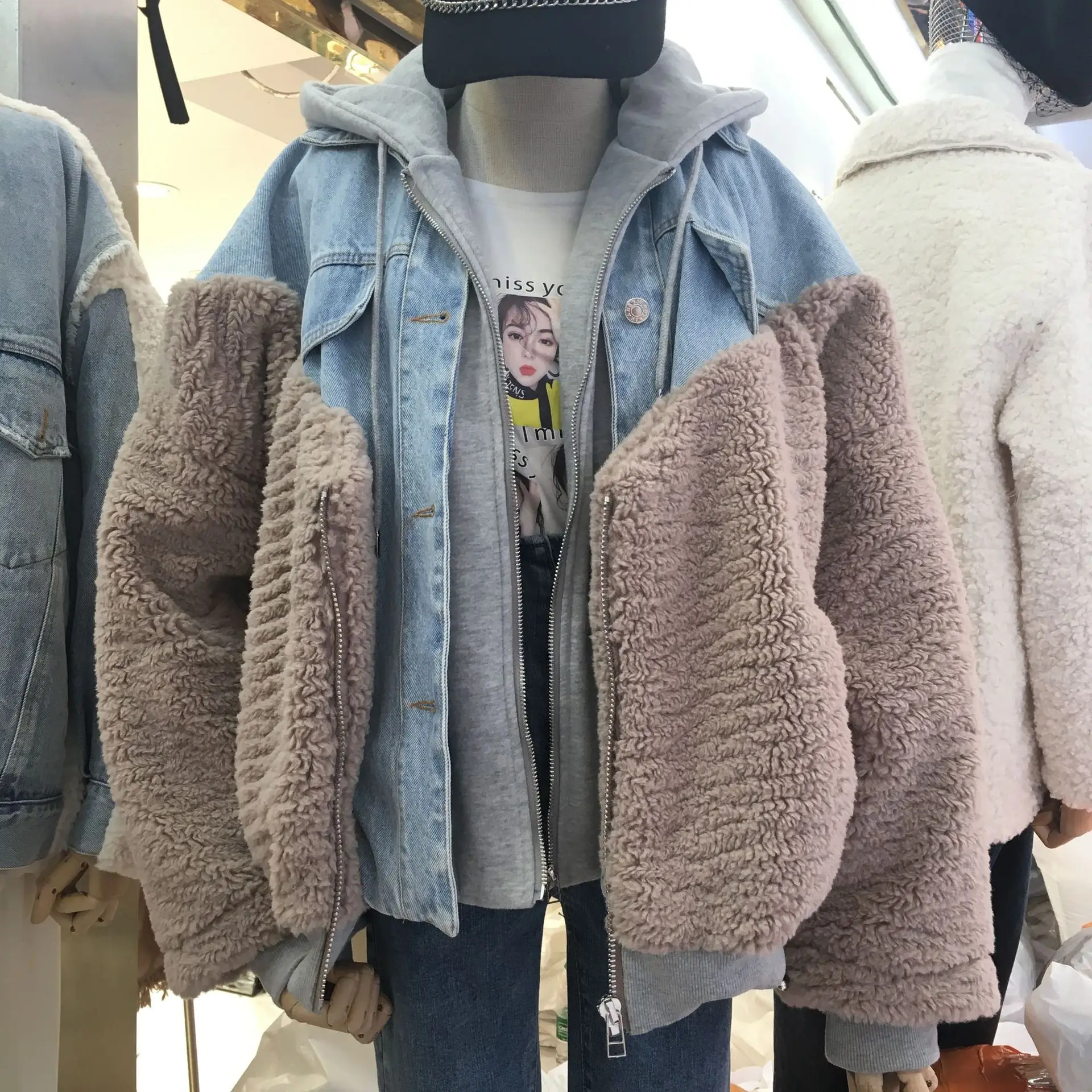 2019 Winter New Style Korean-style Hooded Collar Plush Velvet Mock Two-Piece Jeans Coat Women's Thick Hoodie Cardigan 648
2019 Winter New Style Korean-style Hooded Collar Plush Velvet Mock Two-Piece Jeans Coat Women's Thick Hoodie Cardigan 648