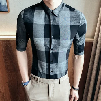 2020 new plaid shirt men's summer Korean version of the trend of business casual mid-sleeved shirt British Slim and handsome 
2020 new plaid shirt men's summer Korean version of the trend of business casual mid-sleeved shirt British Slim and handsome