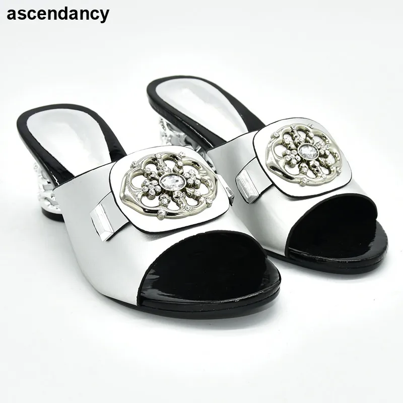 New Italian High Heels Autumn Slipper for Wedding Sweet Style for Royal Wedding Party Slingbacks Sandals Women Shoes High Heel
New Italian High Heels Autumn Slipper for Wedding Sweet Style for Royal Wedding Party Slingbacks Sandals Women Shoes High Heel